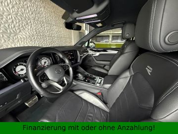 Volkswagen Touareg - 11