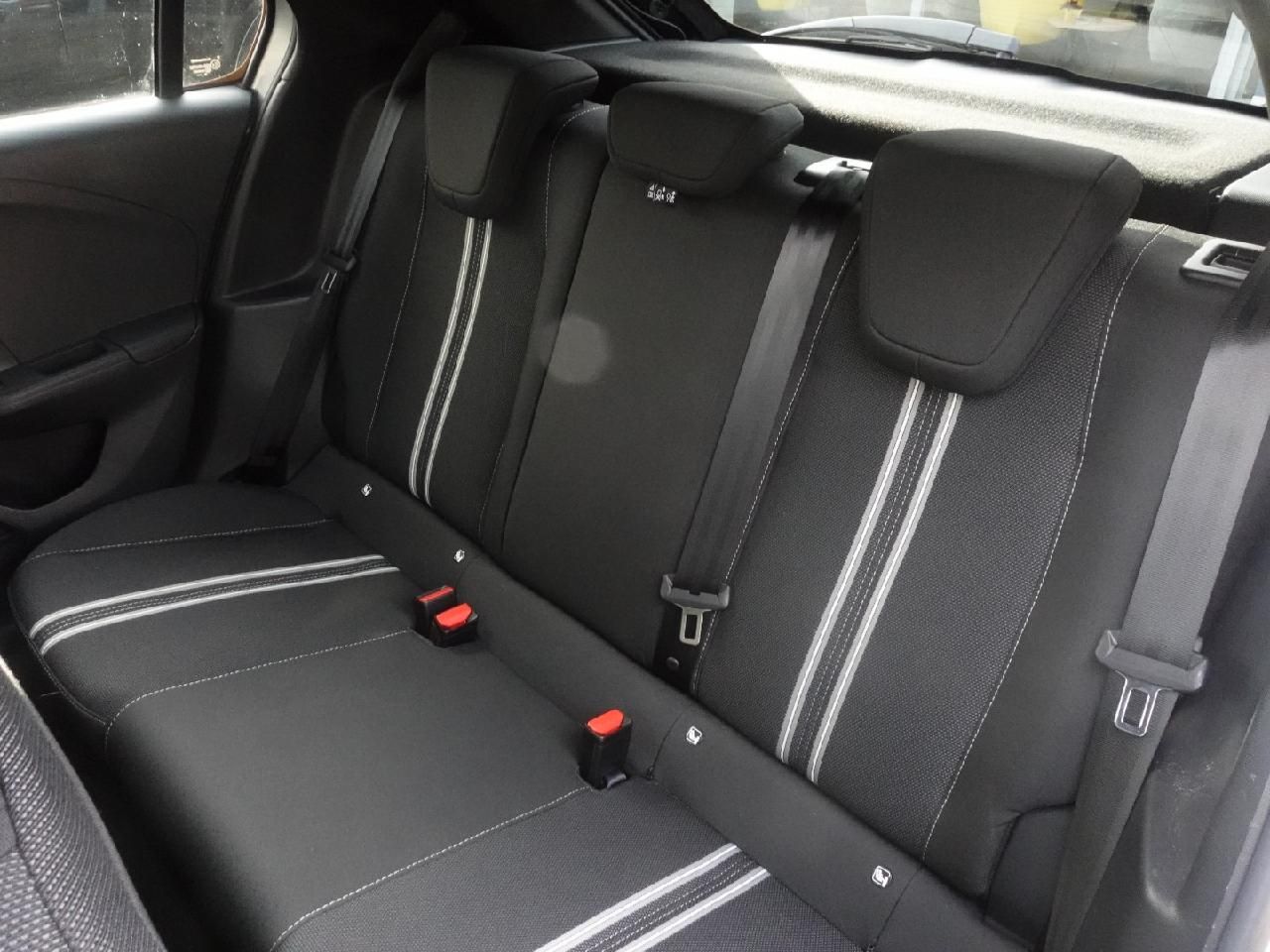Fahrzeugabbildung Opel Corsa F 1,2 GS Line