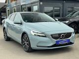 Volvo V40 2.0 Diesel+Inscription +Finanzierung+ - gebrauchte Volvo Kombis
