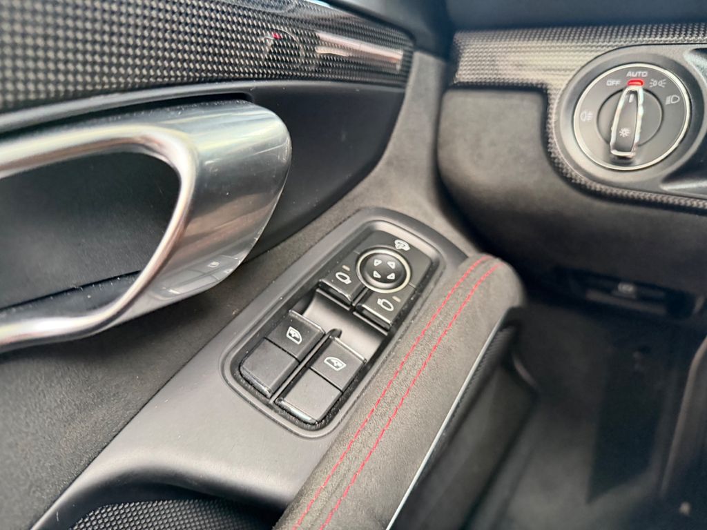 PORSCHE 718 Boxster/GTS 4.0/APPROV/GTS PAKET/BOSE/SP.CHR PORSCHE 718 Boxster/GTS 4.0/APPROV/GTS PAKET/BOSE/SP.CHR