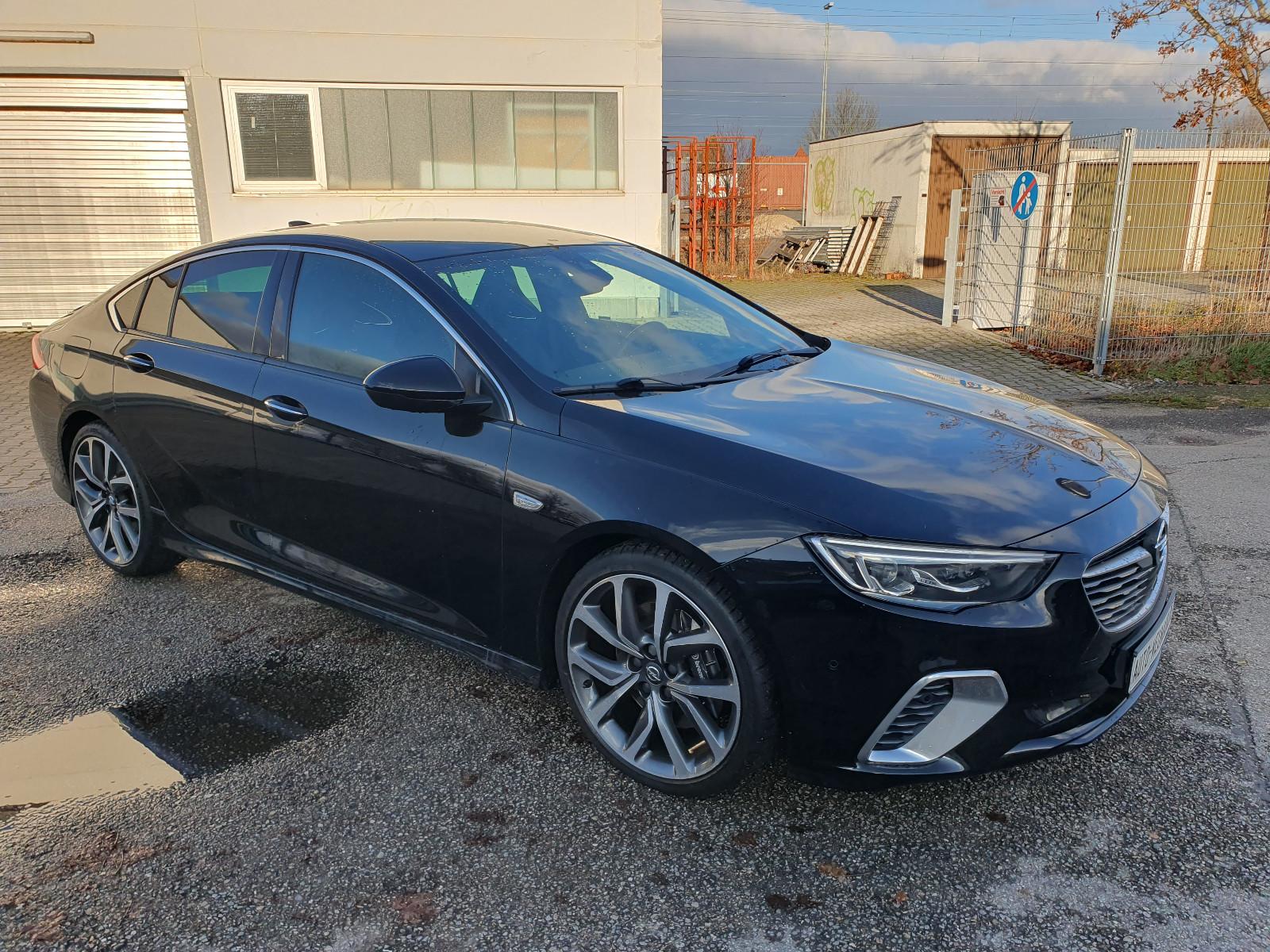 Opel Insignia 2.0 Turbo *GSI / 4x4 / Leder / Navi*