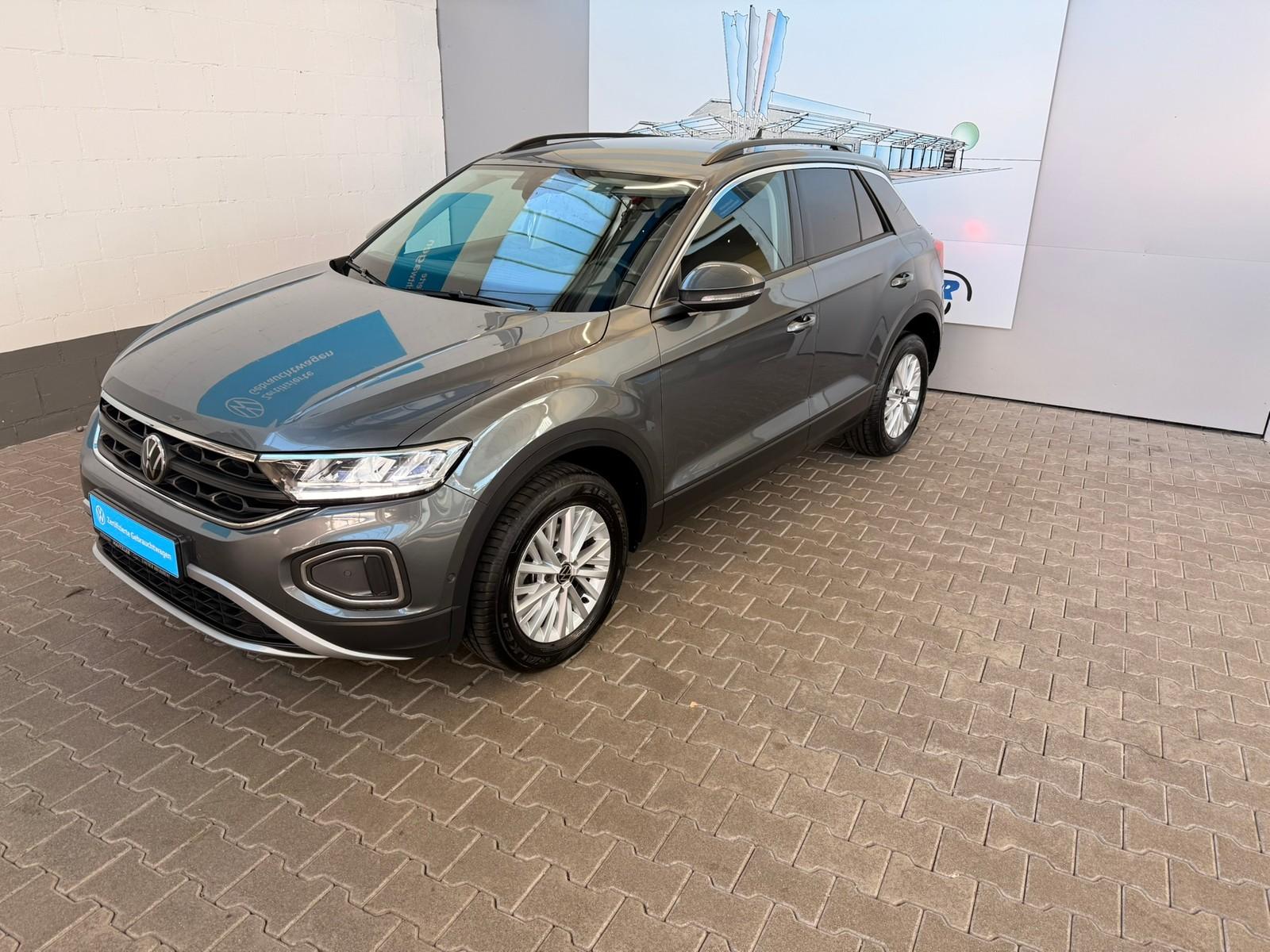 Volkswagen T-Roc Life 1.5 TSI DSG AHK + Kamera + Navi + ACC