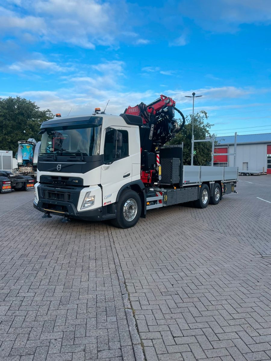 Fahrzeugabbildung Volvo FMX 500  FASSI Ladekran F545 JIB & Winde Sofort