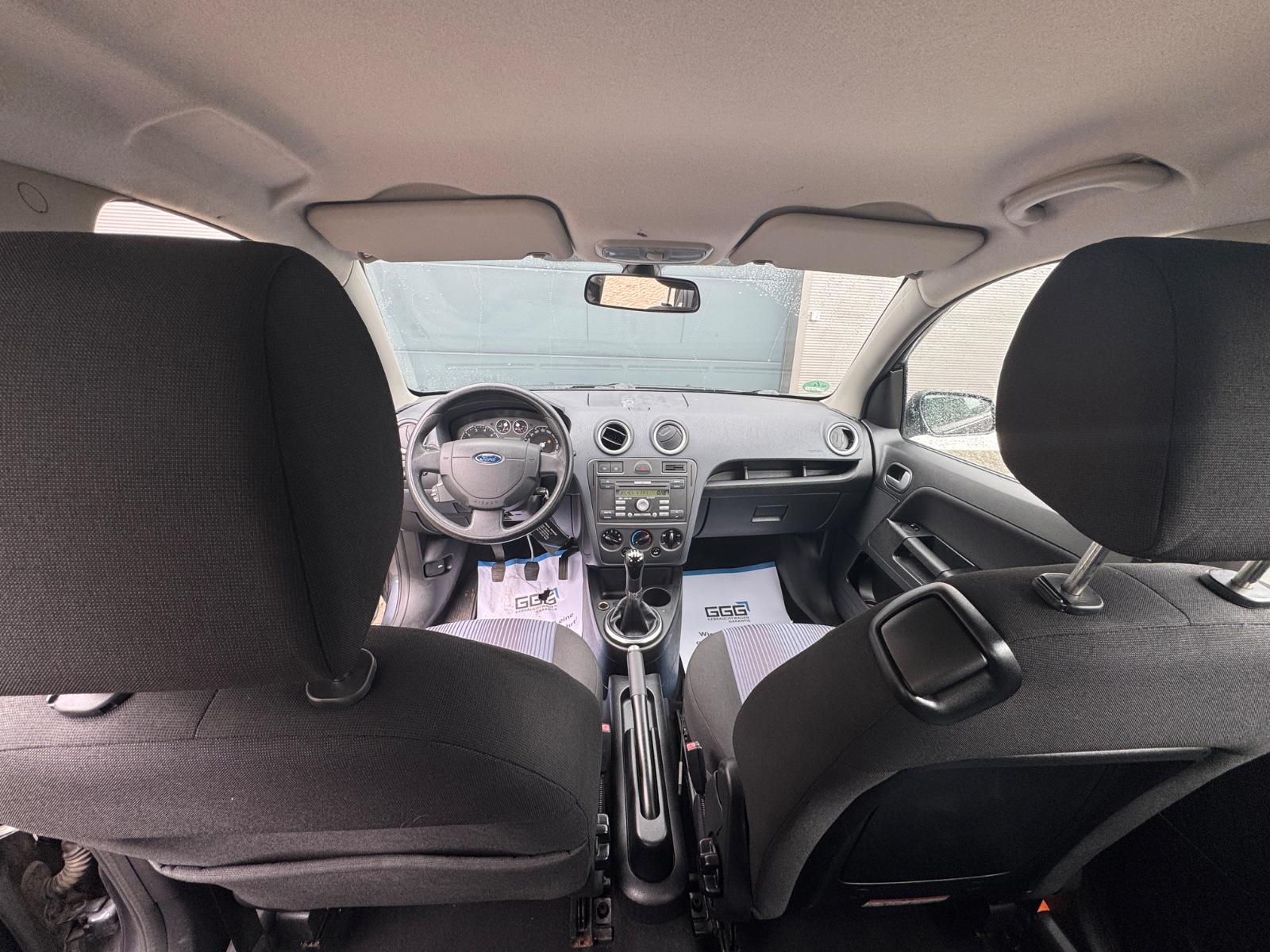Ford Fusion 2010 — photo 10