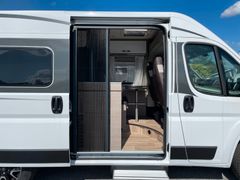 Pössl Roadcamp R * kurz mit Raumbad*