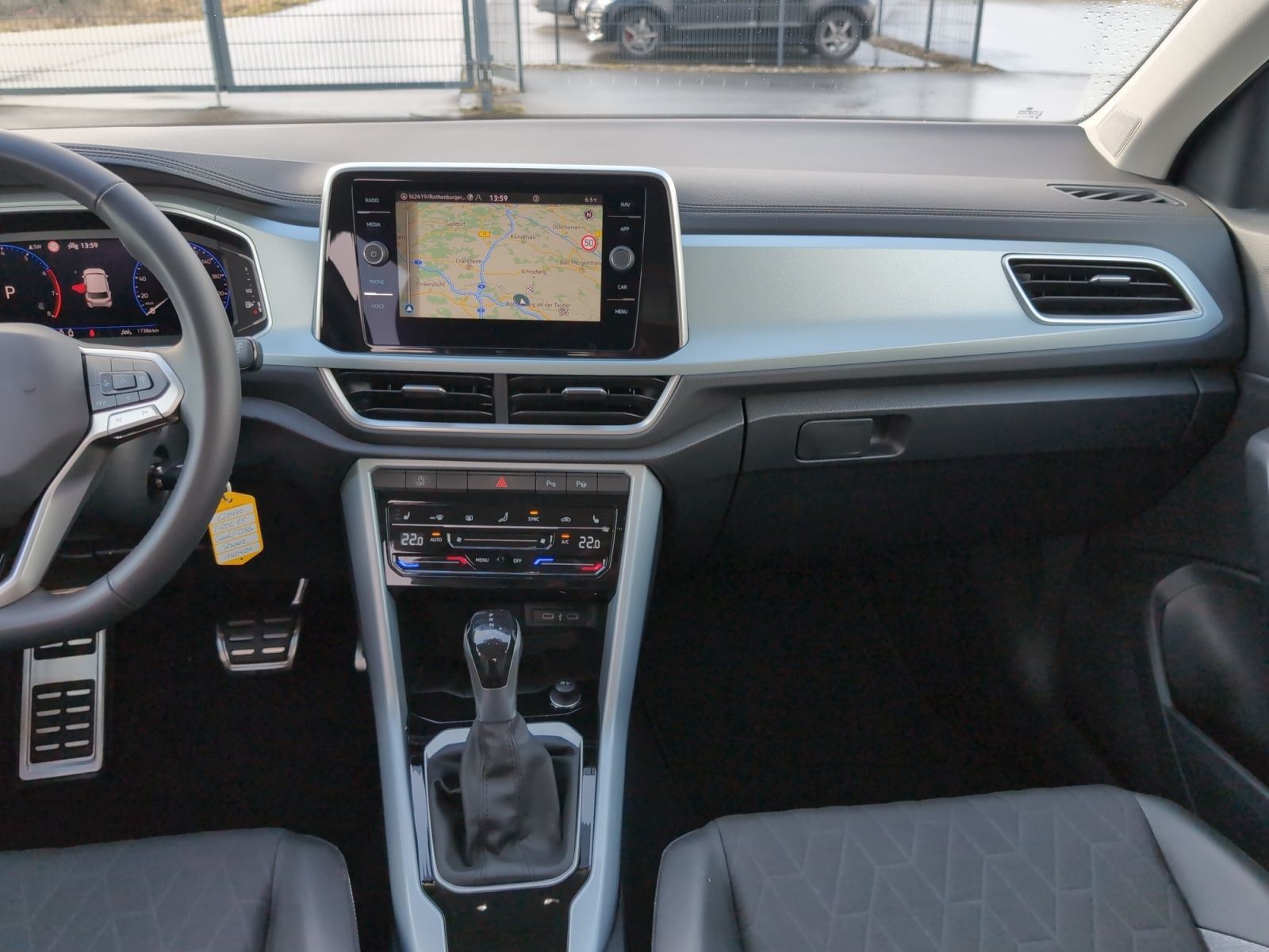 Volkswagen T-Roc - Bild 9