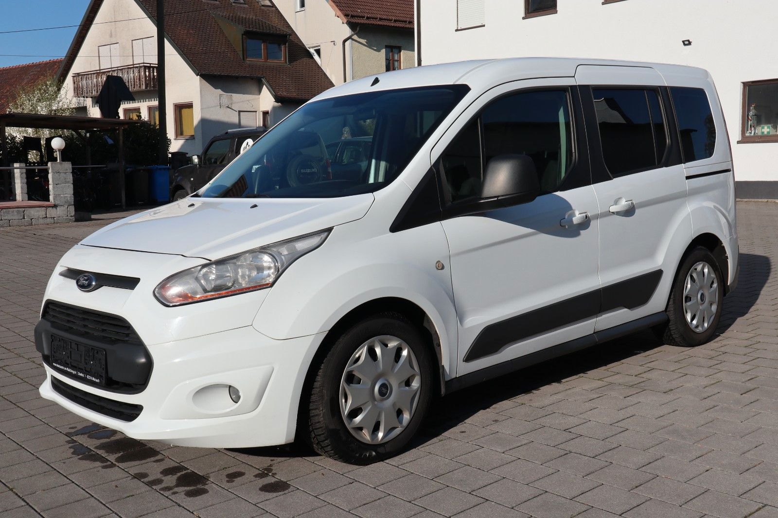Ford Tourneo Connect Trend Service & TÜV NEU