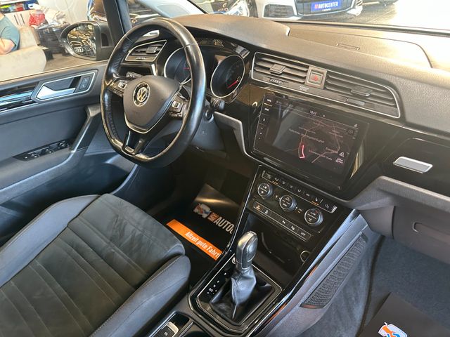 MYAUTOCENTER – Gebraucht- und Jahreswagen mit Werkstattservice in Pfaffenhofen Volkswagen Touran *7.SITZER*STANDHZ*MASSAGE*AHK*KEYLESS*