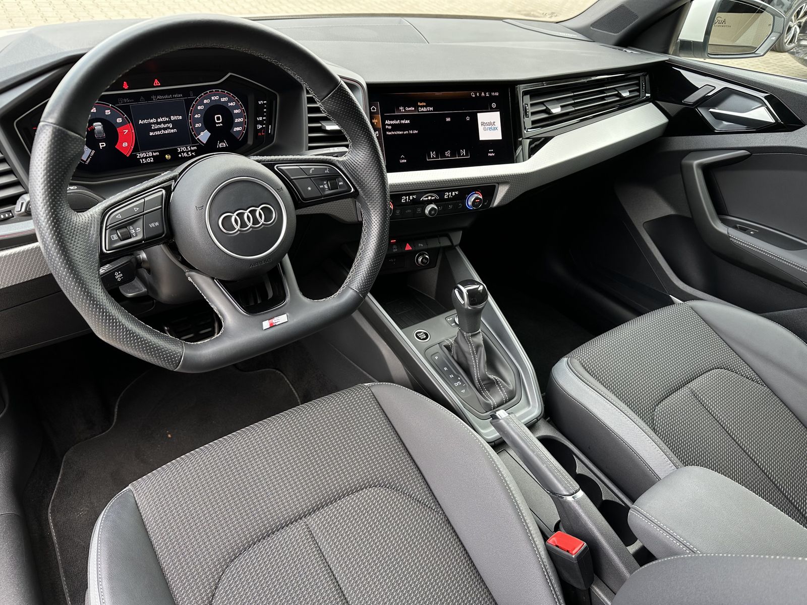 Fahrzeugabbildung Audi A1 35 TFSI S-Line Aut. NAV+LED+KAMERA+DIGDISPLAY
