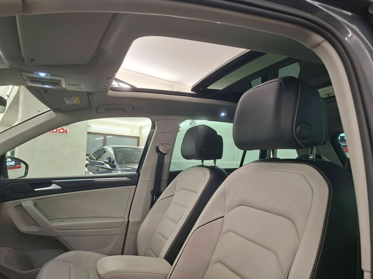 Volkswagen Tiguan 2.0 TDI 150 CV DSG Elegance imagem 3