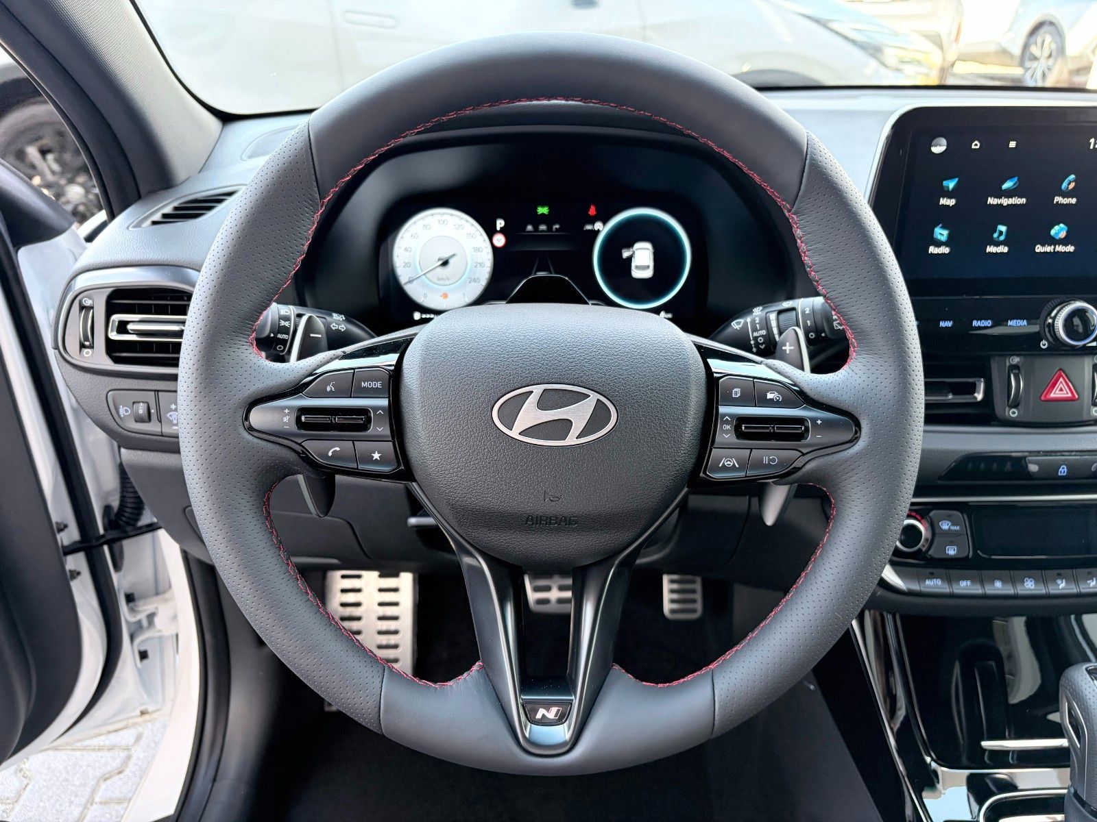 Fahrzeugabbildung Hyundai i30 1.6 T-GDI N Line Kamera,LED,Navi,Pano,SHZ,SD