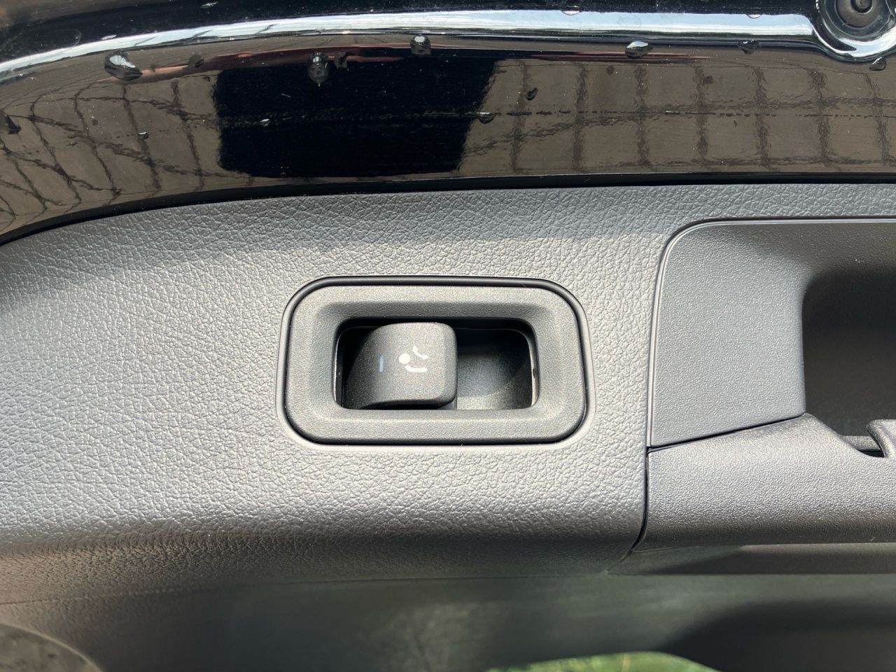 Fahrzeugabbildung Mercedes-Benz GLA 200 d AHK-STANDHEIZ+LENKRADHEIZ+KAMERA+