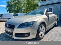 Fahrzeugabbildung Audi TT Coupe/Roadster 2.0 TFSI Roadster Leder Navi