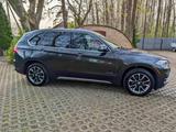 BMW X5 xDrive35i - - BMW X5 mit Benzin-Antrieb: mit Apple Carplay