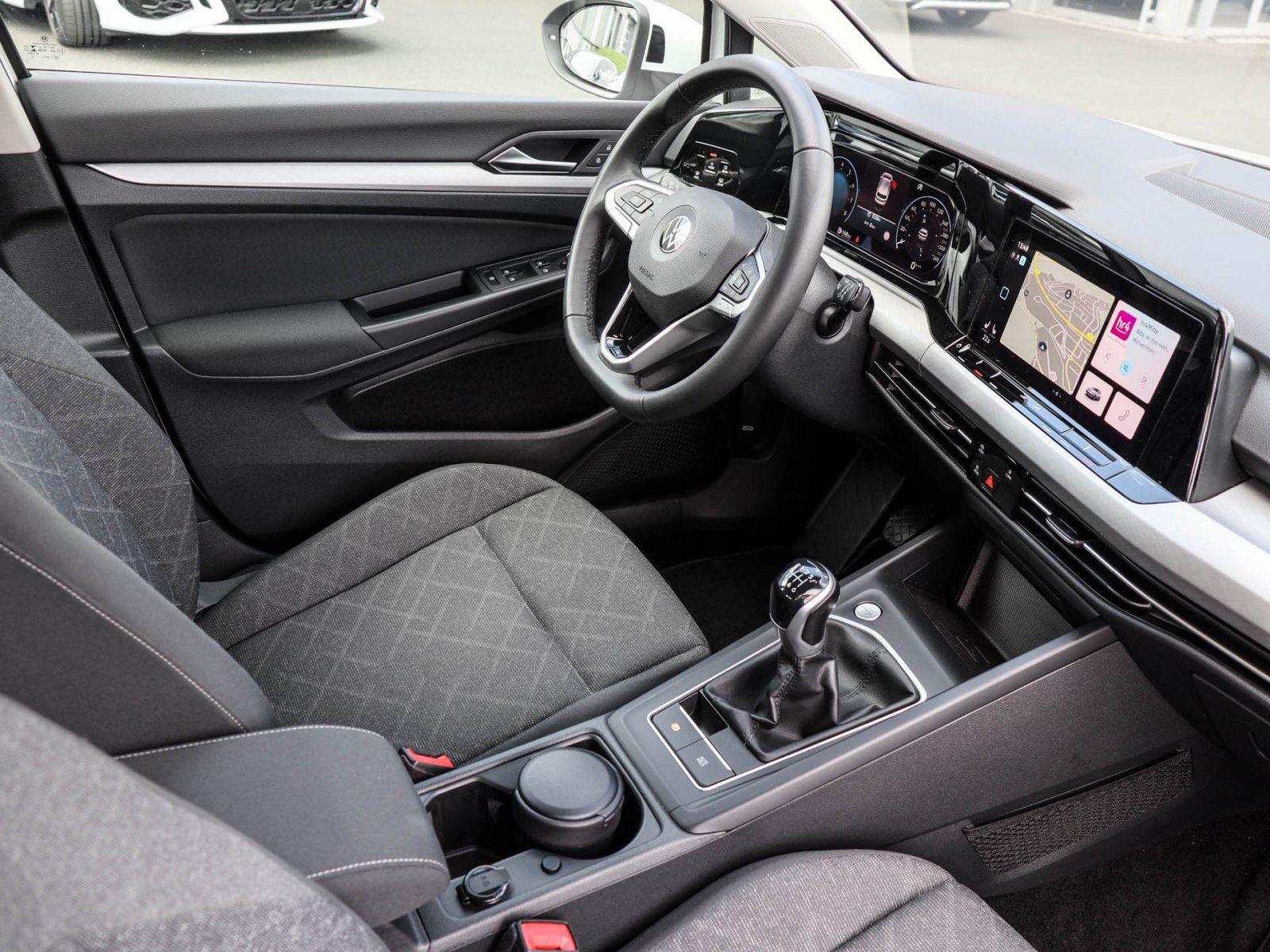Volkswagen Golf VIII 1.5 TSI Life ACC Side Assist Navi