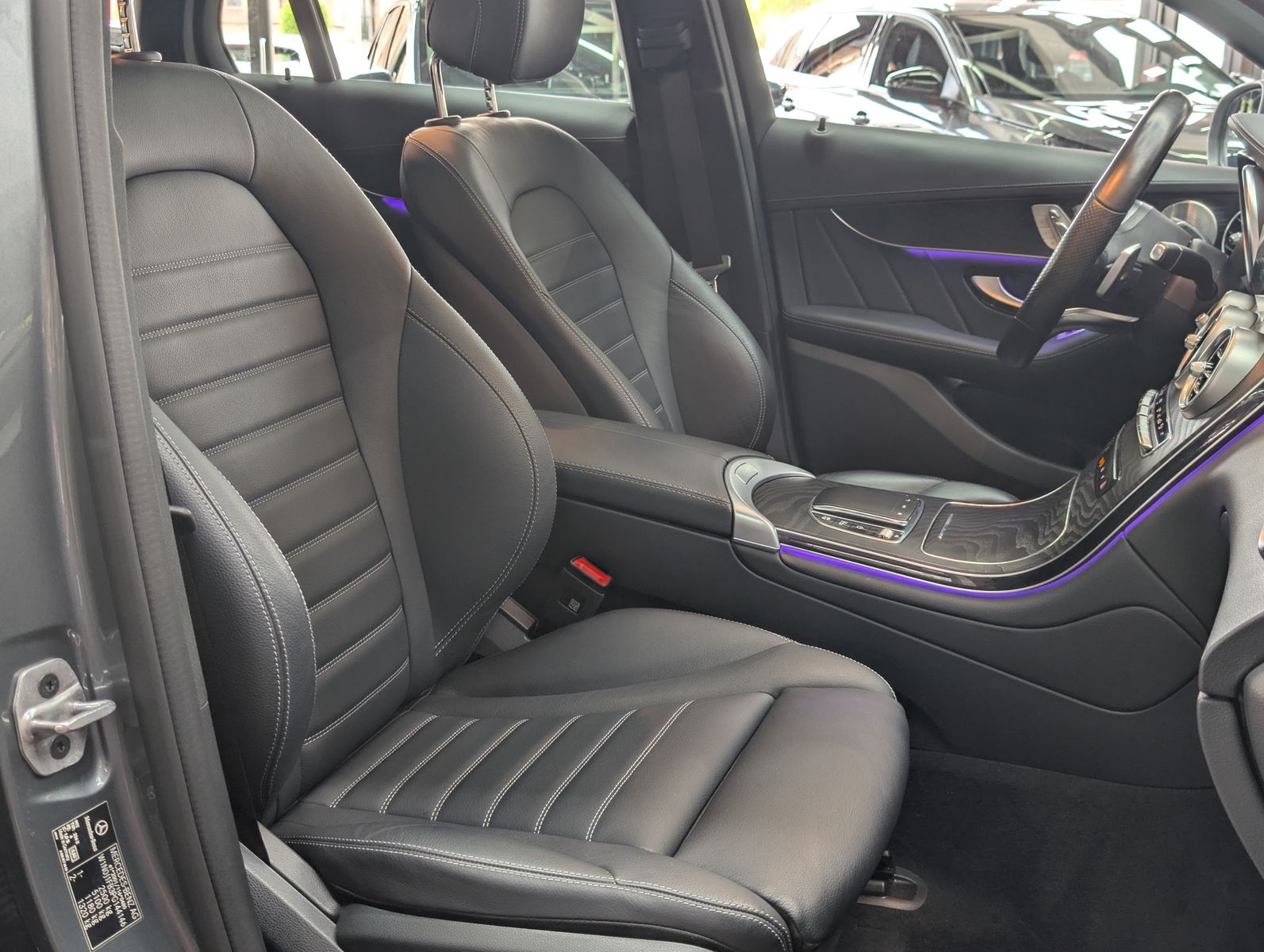 Fahrzeugabbildung Mercedes-Benz GLC 220 d Coupé 4M AMG PANO*360*HuD*MEMO*20"Voll