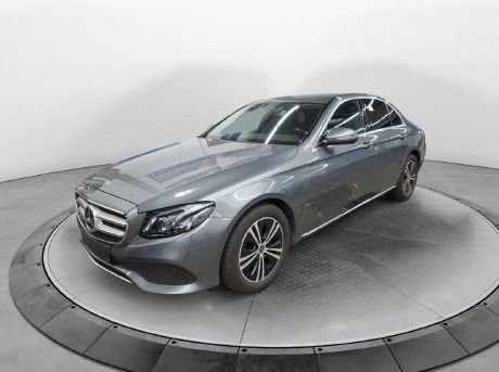 Mercedes-Benz E 200 Avantgarde+MultiBeam+RKamera+Ambiente+