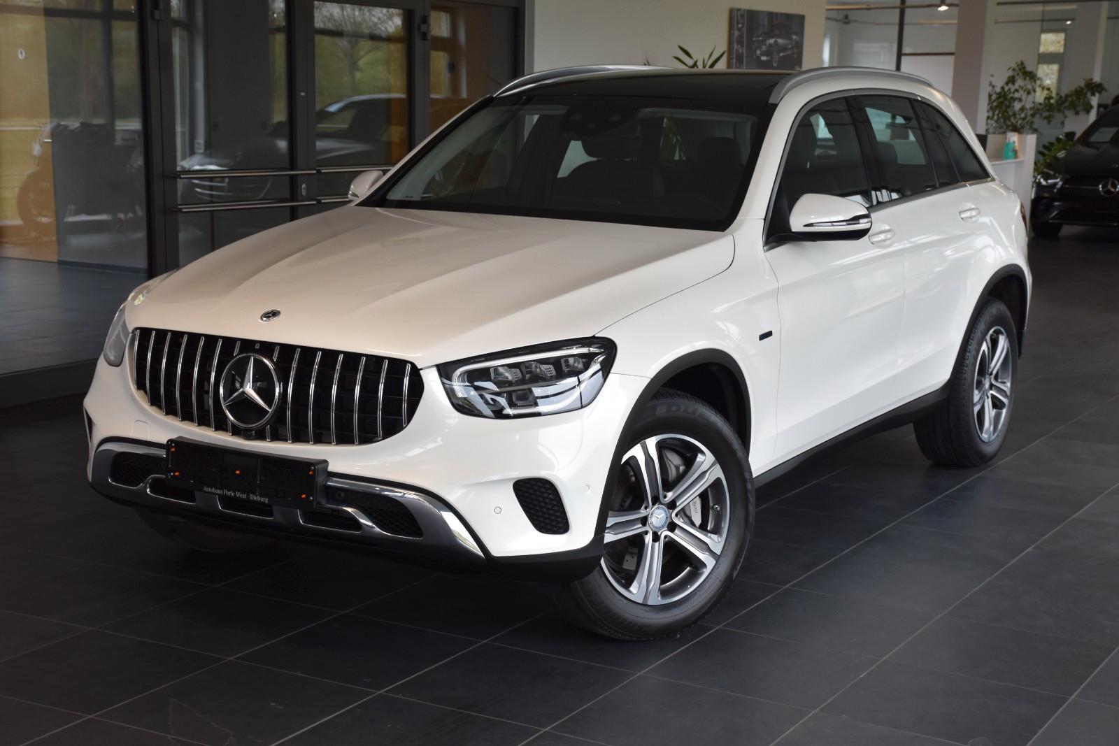 Mercedes-Benz GLC 300 e 4Matic 9G AMG LINE INT"PANO"AHK"LED"
