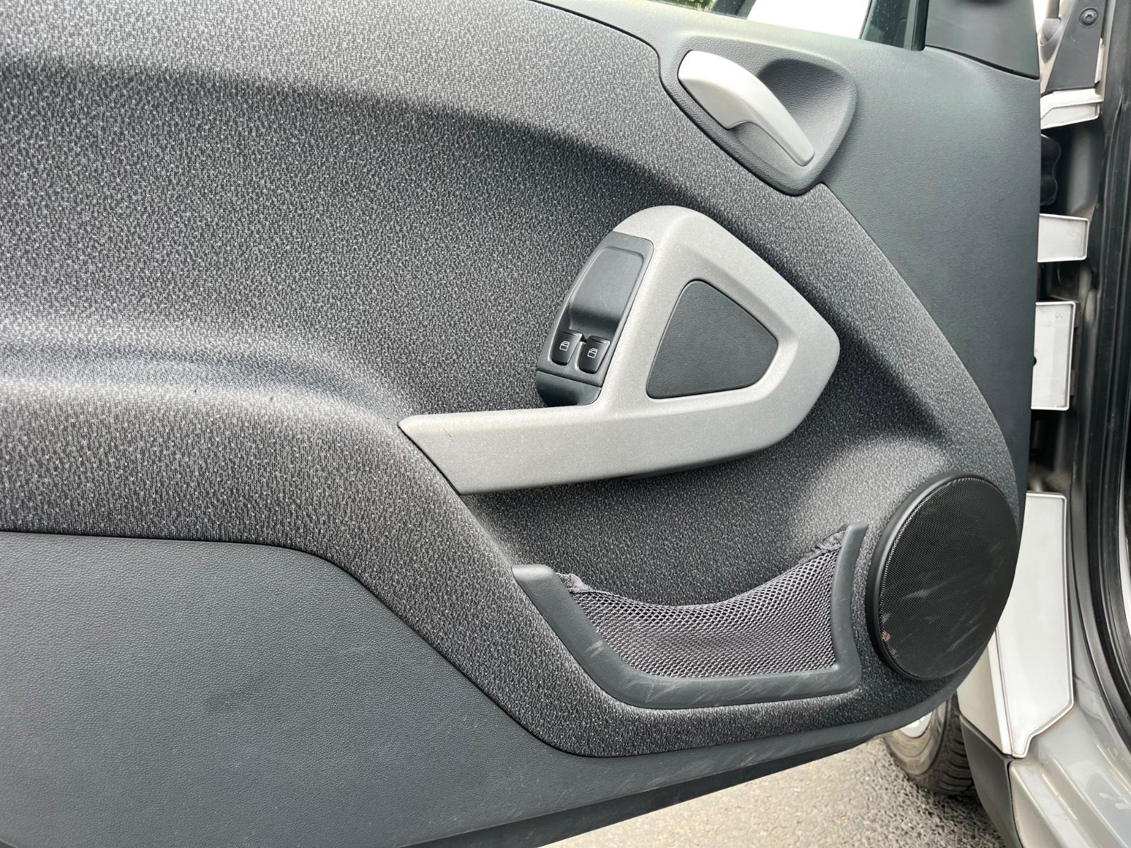 Smart ForTwo Cabrio 1.0 84 PS Automatik