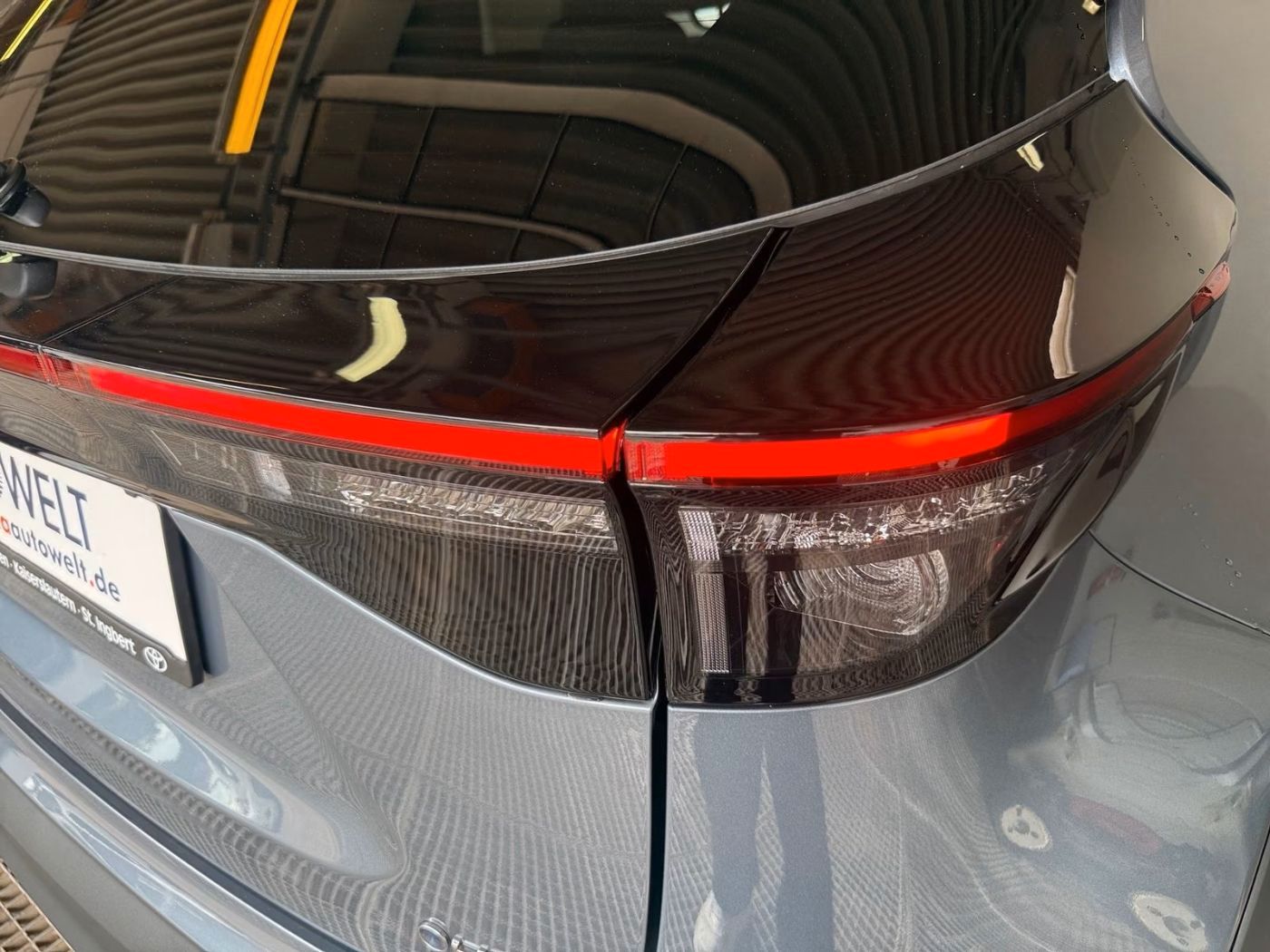 Fahrzeugabbildung Toyota Yaris Cross Teamplayer 1.5-Hybrid KAMERA LED ACC