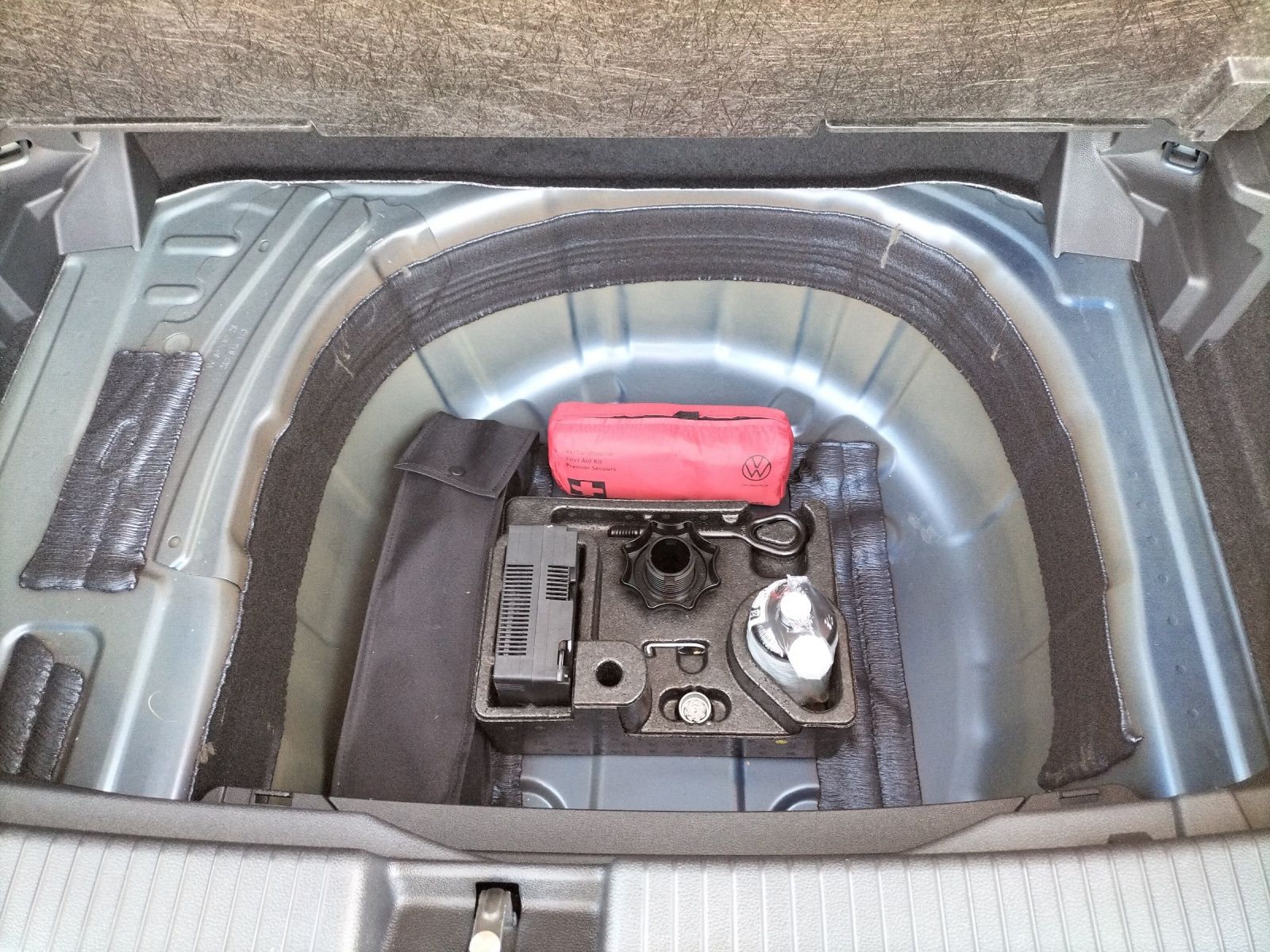 Fahrzeugabbildung Volkswagen T-Cross Style DSG LED ACC Navi Kamera Keyless