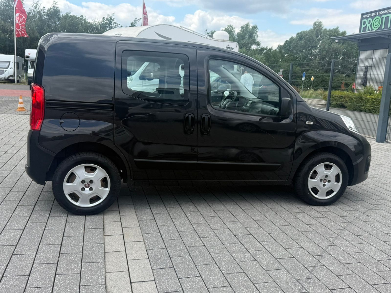 Fahrzeugabbildung Fiat Qubo Active