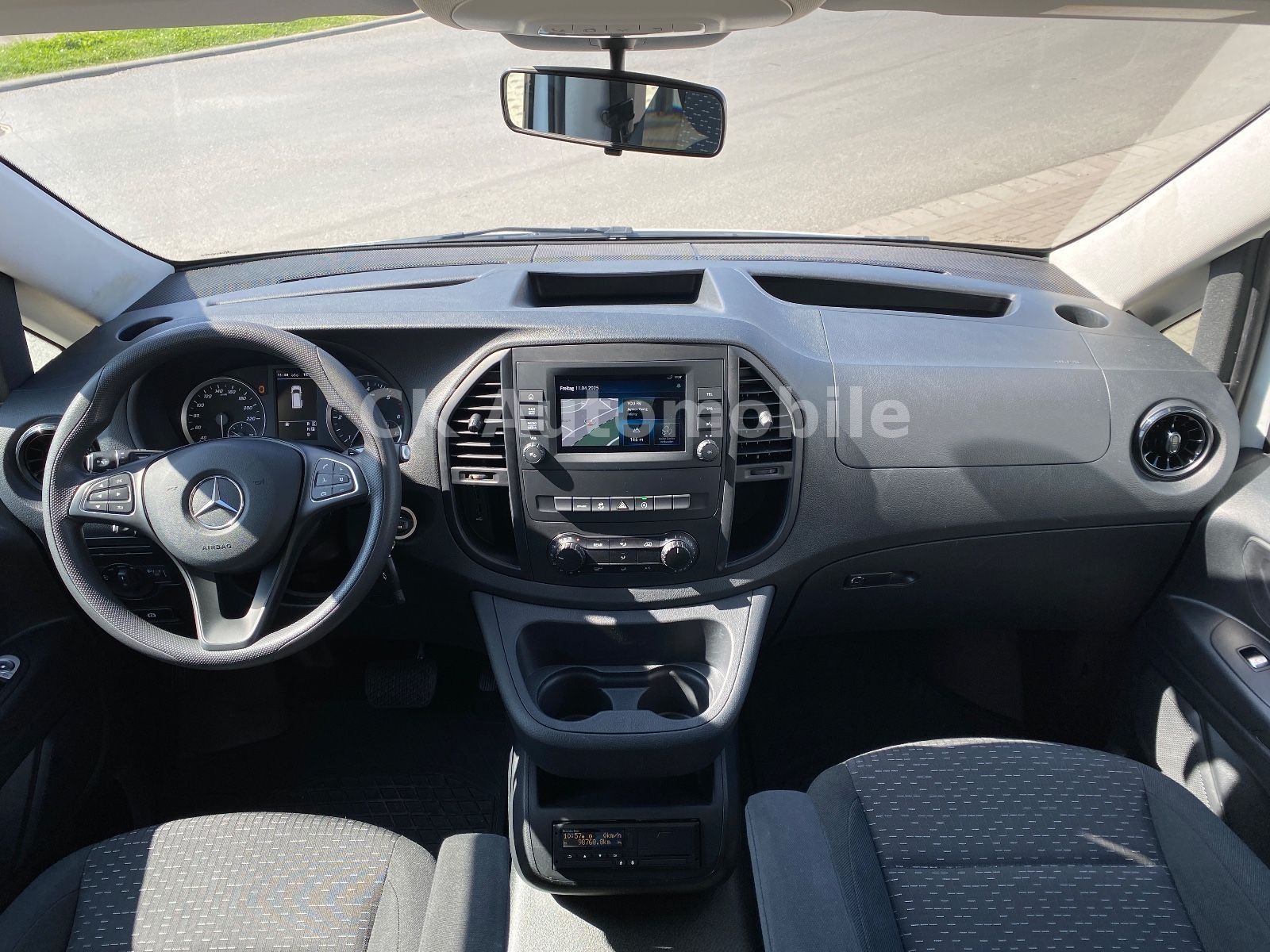 Fahrzeugabbildung Mercedes-Benz Vito Tourer 116 Pro lang Autom./8 Sitze/Navi/Kam