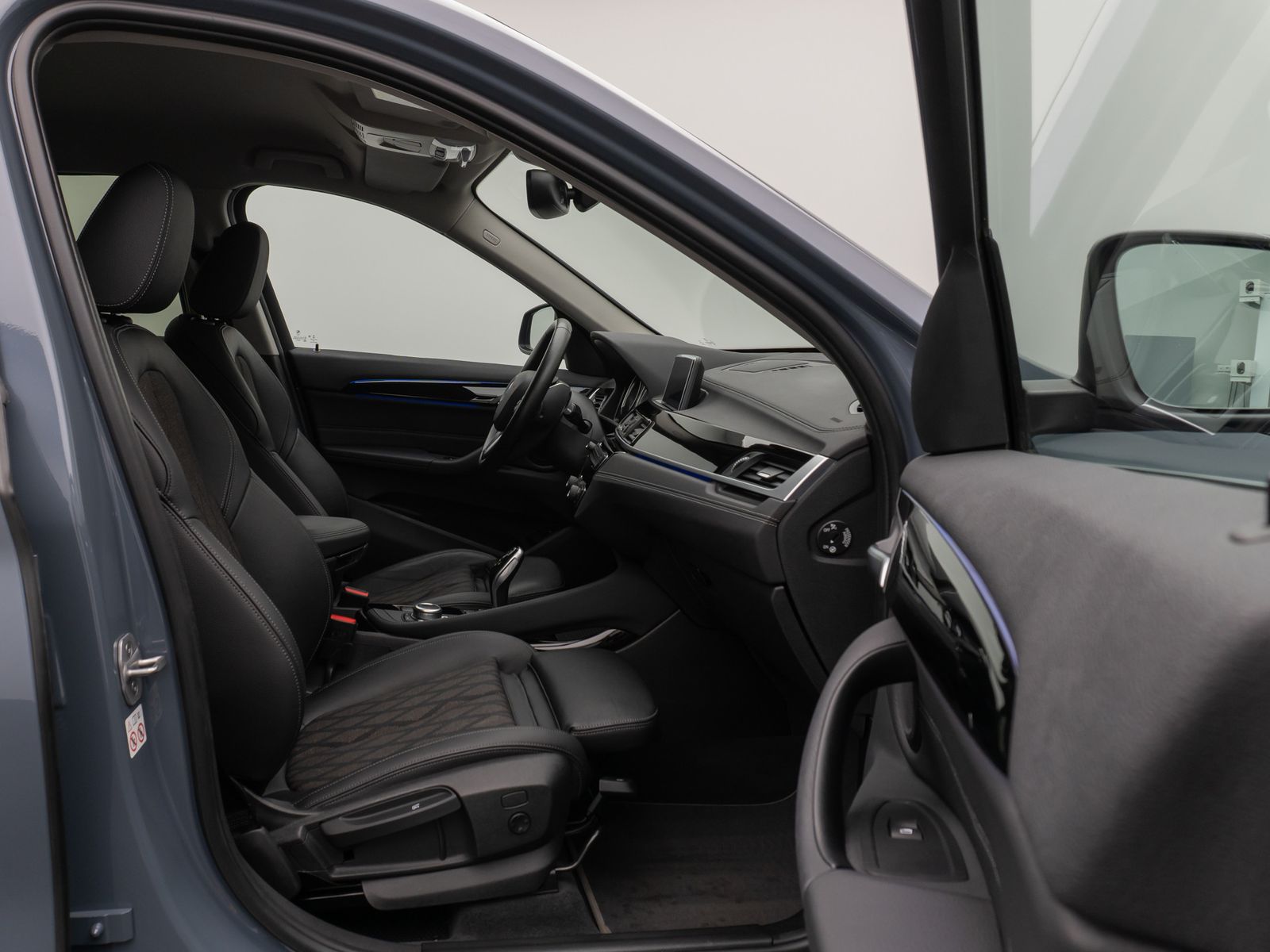 Fahrzeugabbildung BMW X1 sD18i xLine Kamera DAB HiFi DrivAssist Sport