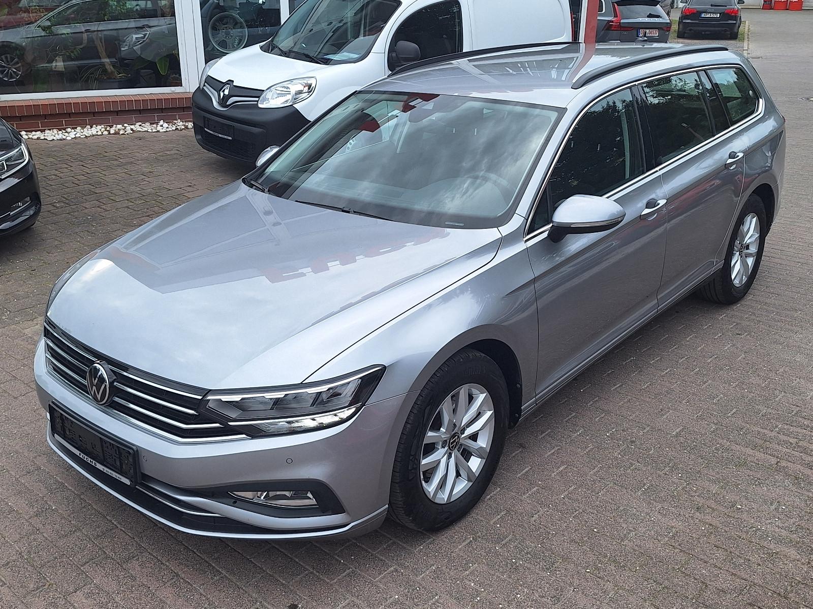 Volkswagen Passat Variant 2.0TDI Business DSG ACC LED Kamer