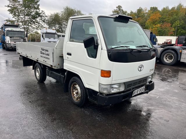 Toyota Dyna 100 Diesel 2.4 manual