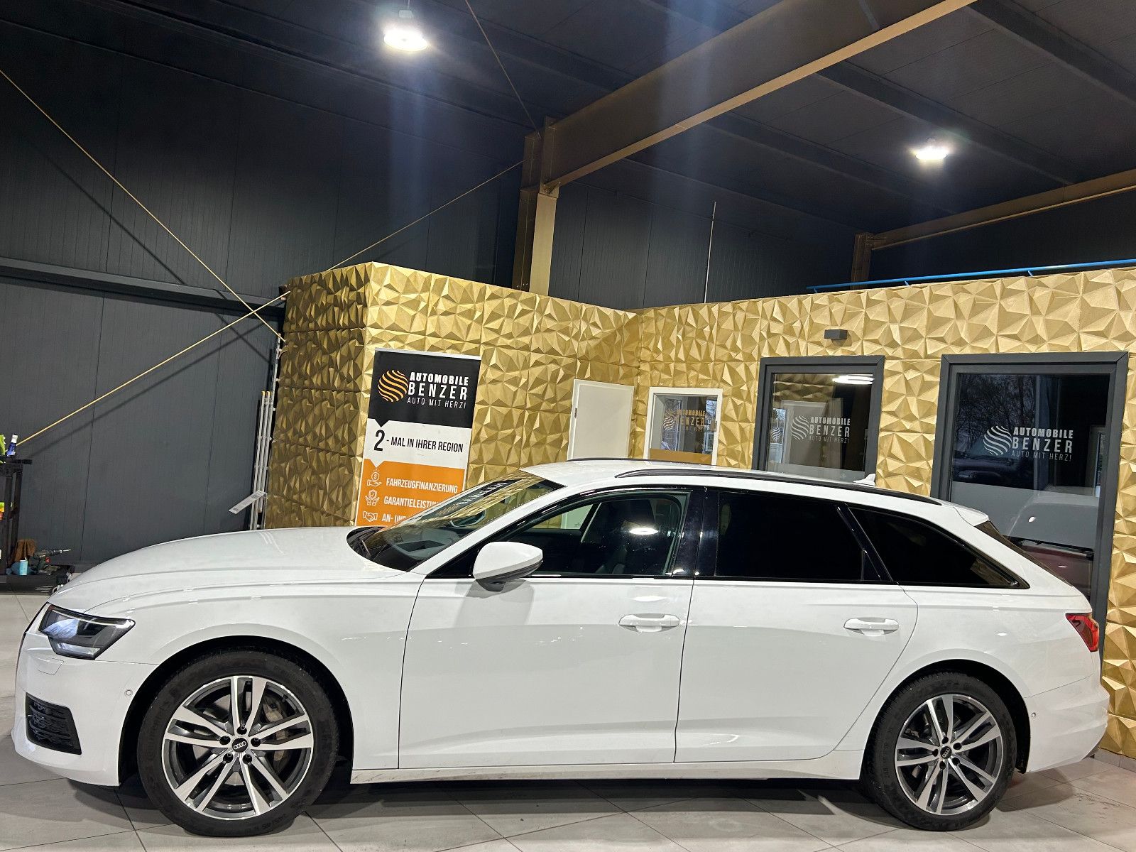 Fahrzeugabbildung Audi A6 Avant 50 TDI quattro HEAD-UP/ACC/APPLE/KAMERA