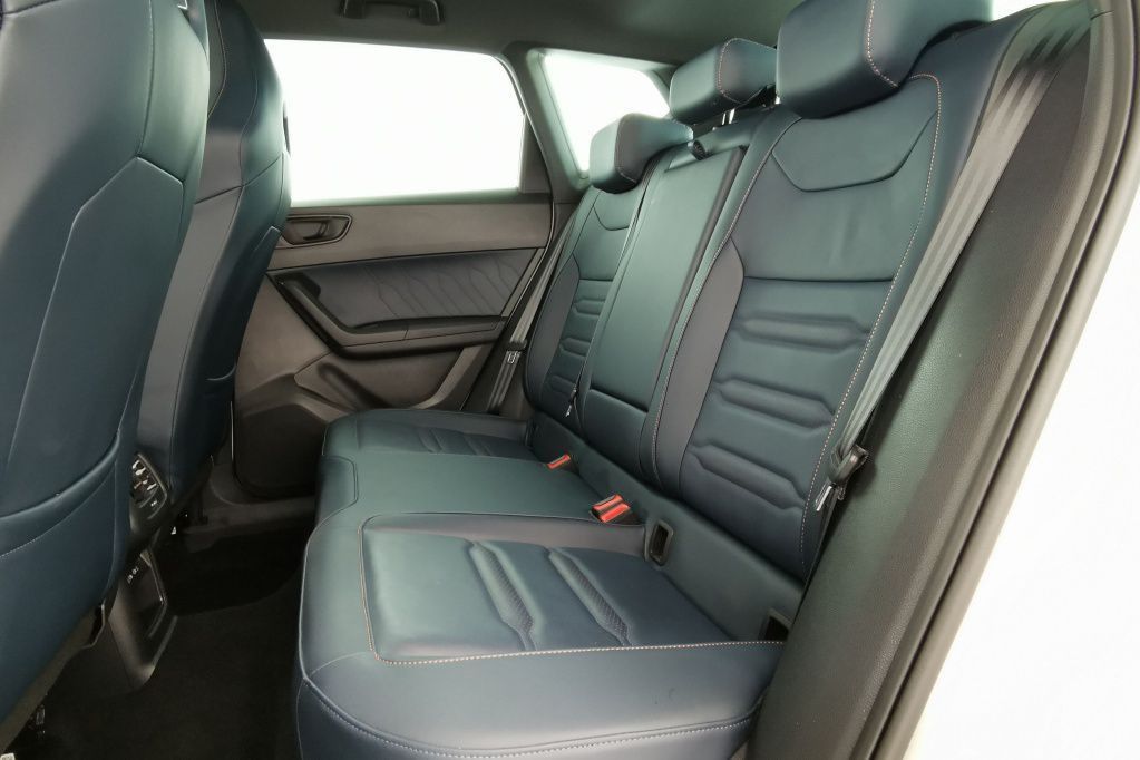 Cupra Ateca 2.0 TSI 221kW AHK*Pano*Nav*PDC*RFK*SH