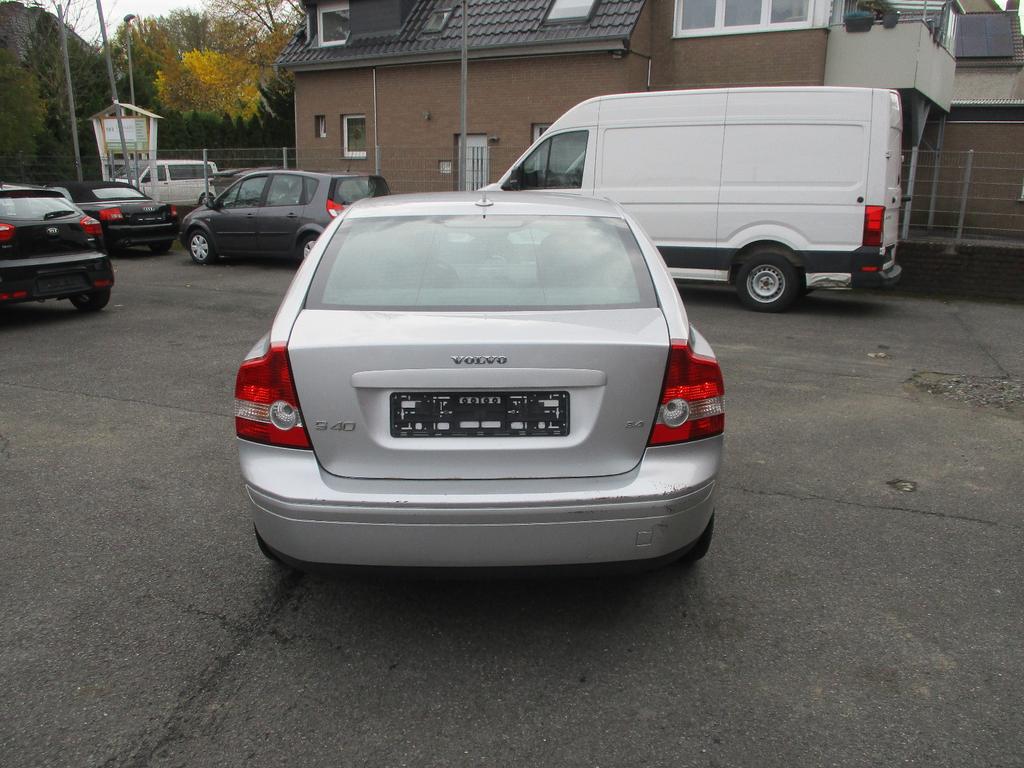 Volvo S40