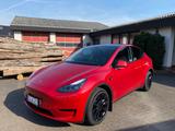 Tesla Model Y Long Range Dual Motor AWD Long Range - rote Tesla Model Y