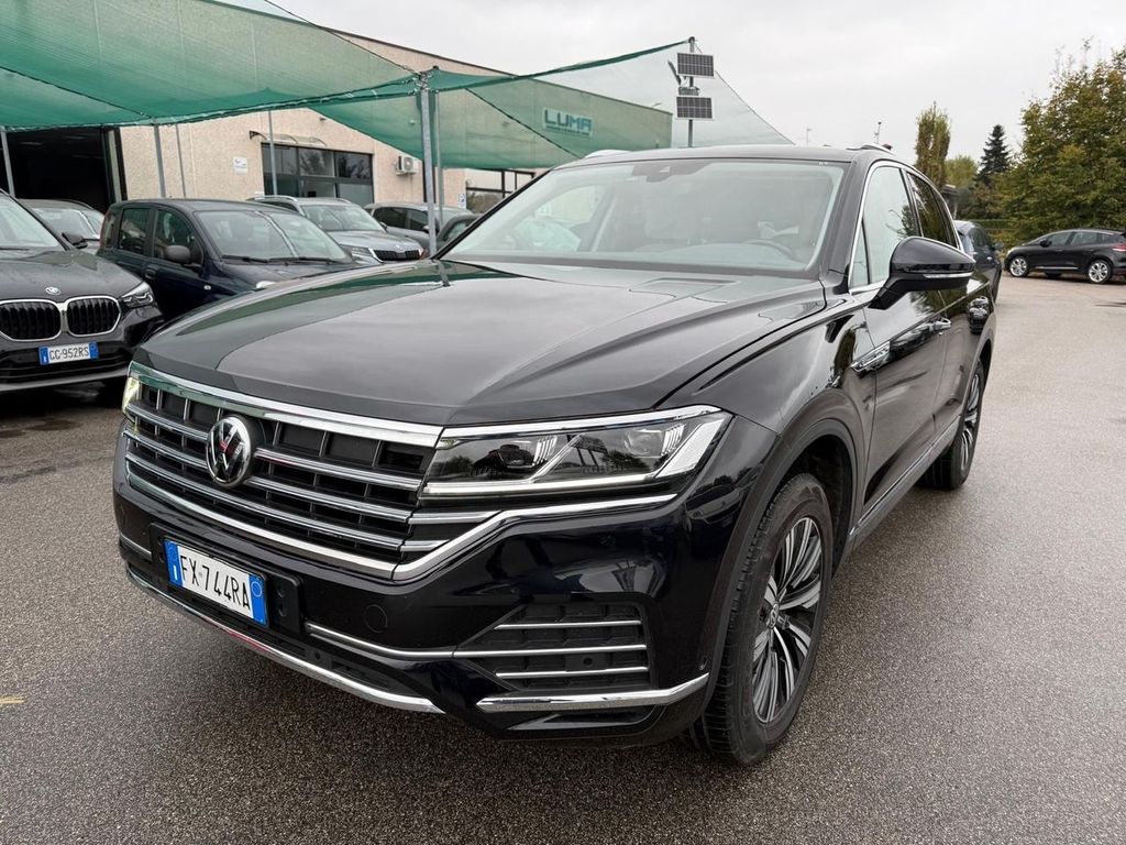 Image of Volkswagen Touareg
