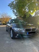 BMW 320i - - BMW 320 aus 2012: 320i
