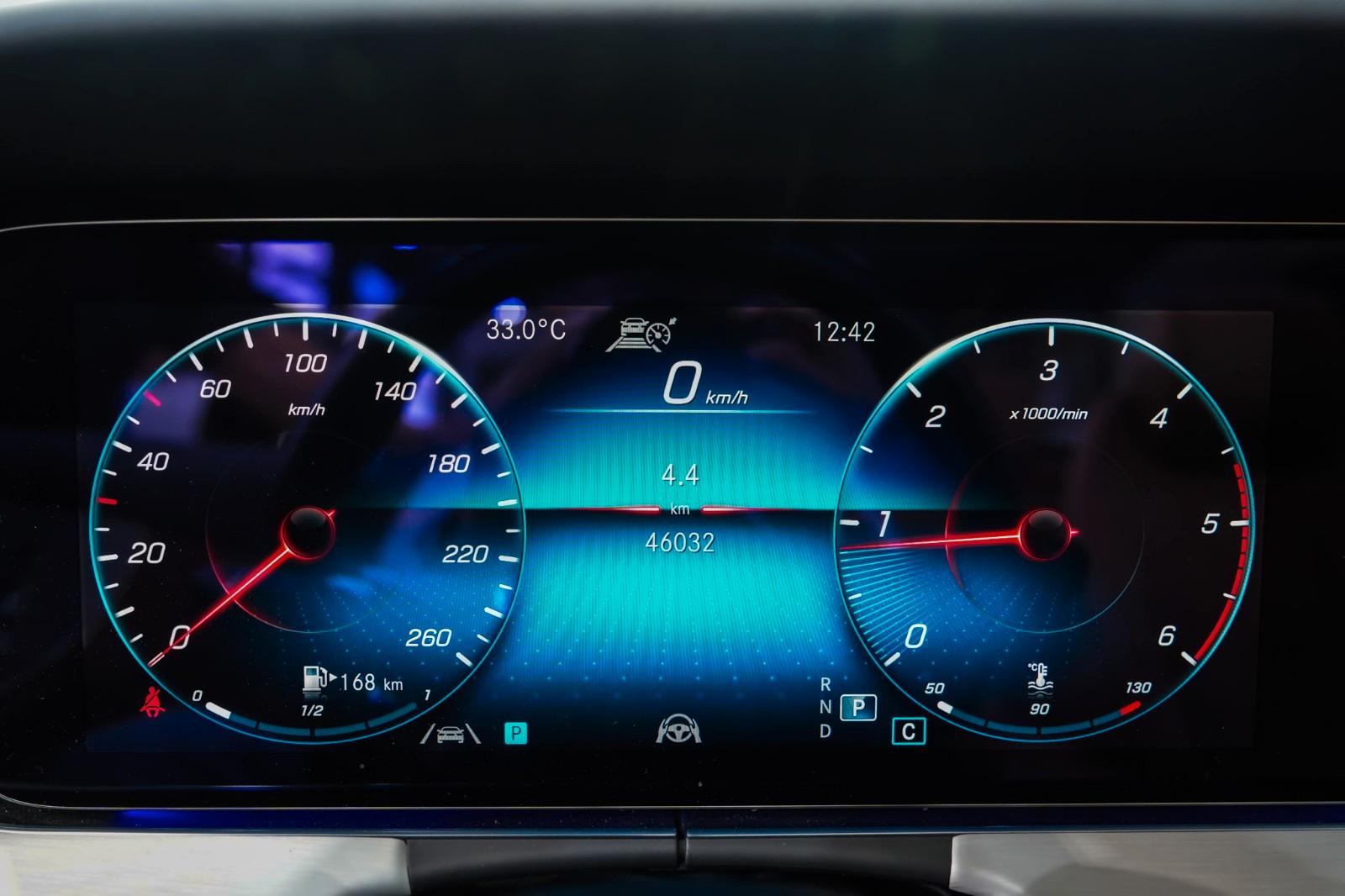 Mercedes-Benz E 220d Cabrio*AMG-LINE*MEMORY*INFOT-HIGH-END*HUD