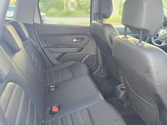 Dacia Duster II 1.3 TCe 150 Celebration  *NAVI*RFK*Led