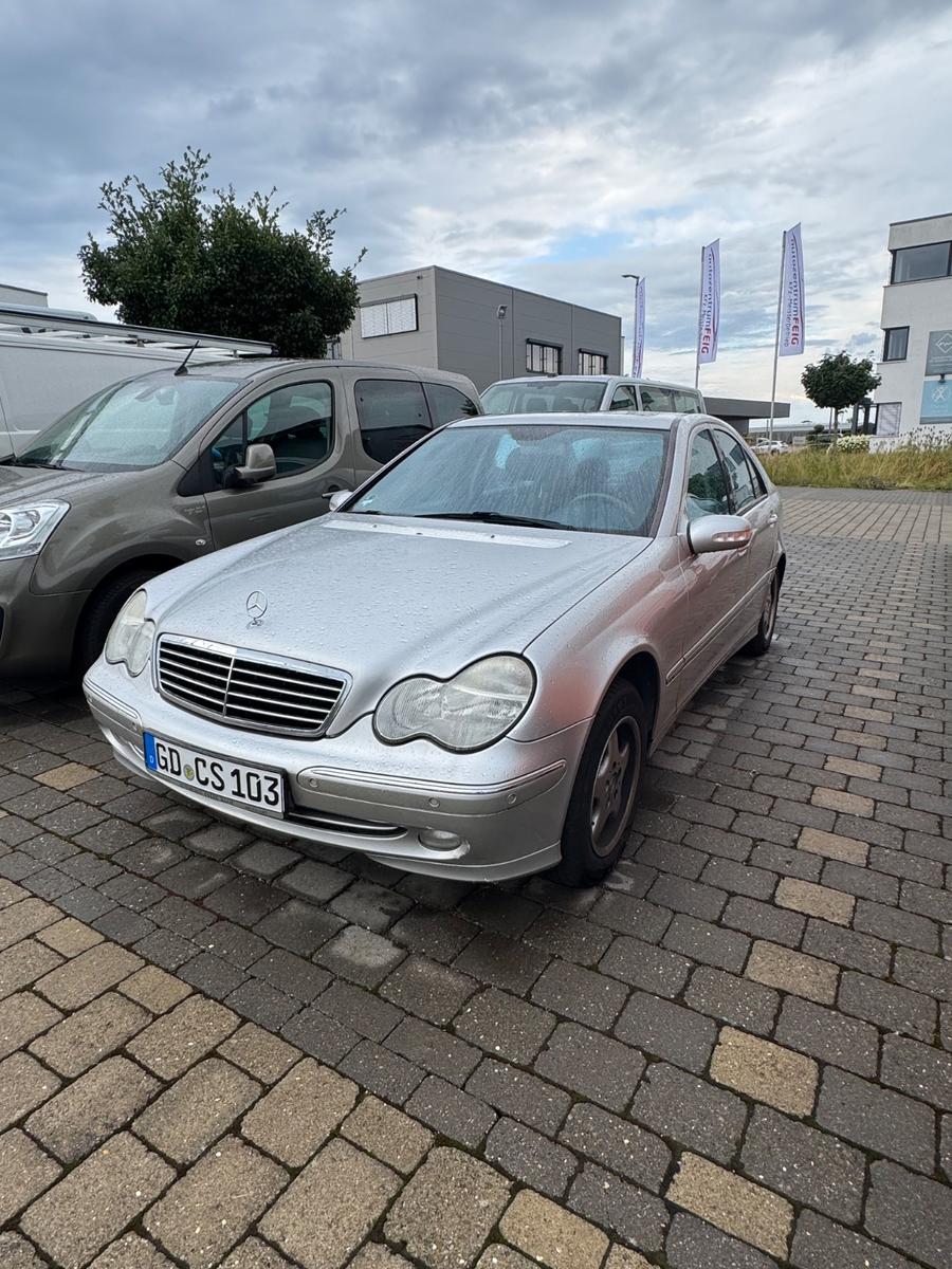Mercedes-Benz C 200 Kompressor-Automatik-ESD-Navi-Defekt !