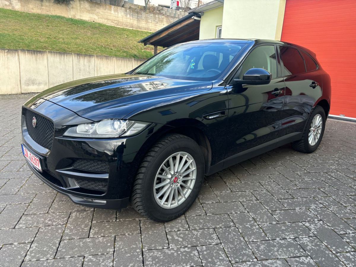 JAGUAR F-Pace