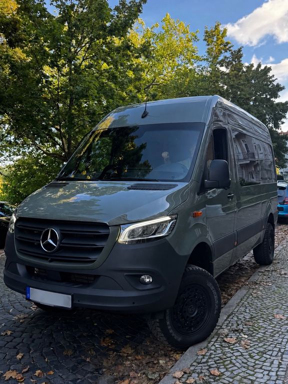 Image of Mercedes-Benz Sprinter