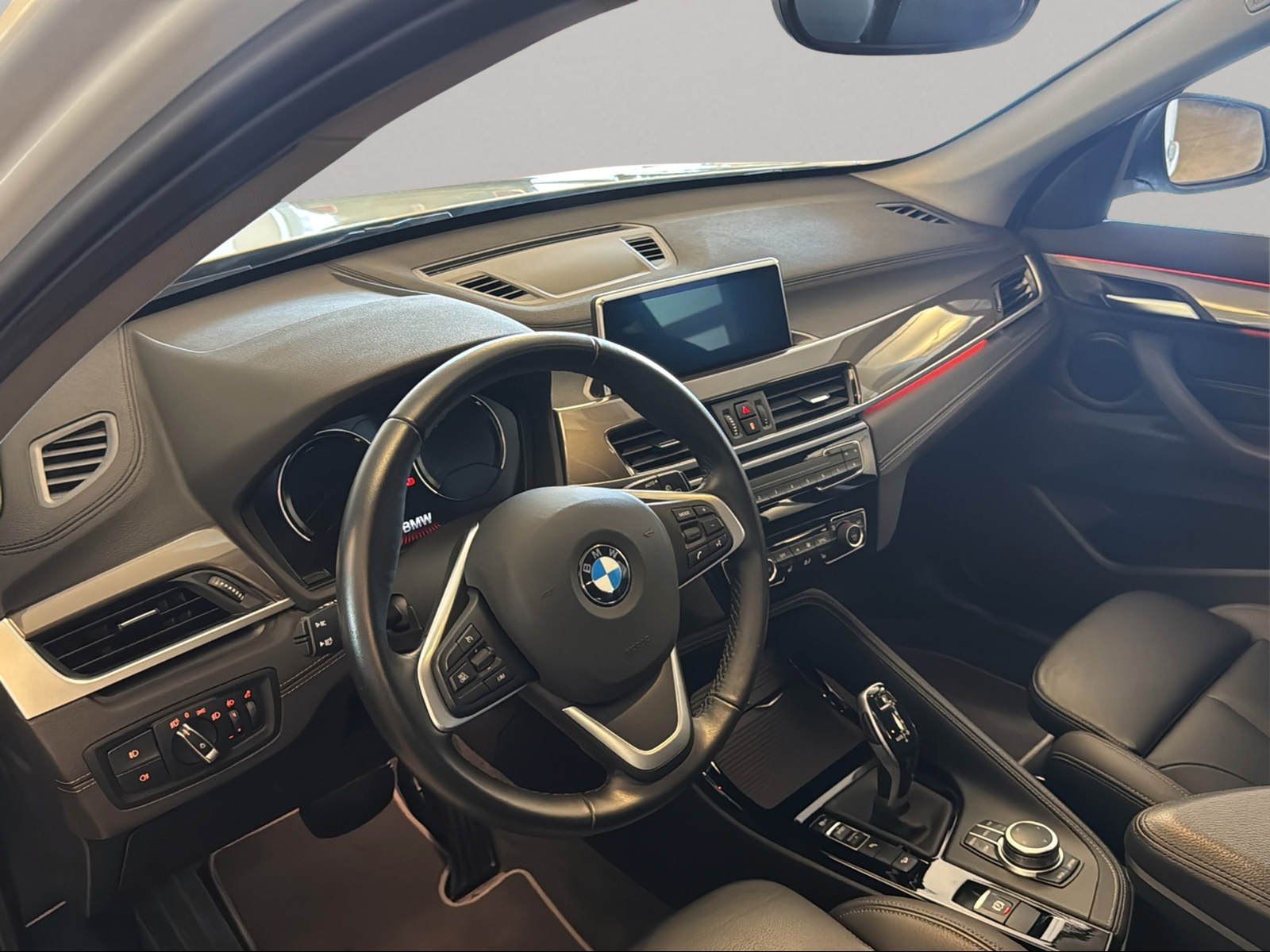 BMW X1 xDrive20i Navi AHK Parkassist Driv.Assist foto 5