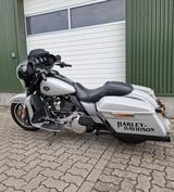 Harley-Davidson 5HD1 Street / E-Glide - Harley-Davidson Motorräder in Hamburg