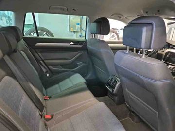 Volkswagen Passat Variant - 6
