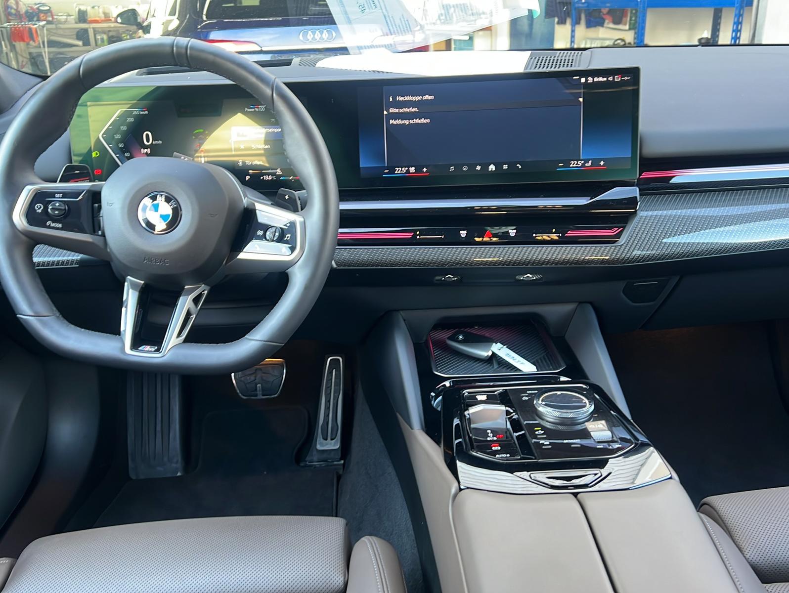 BMW 520 iA M Sport*Standheizung*AHK*UPE 79.000€