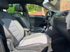 Tiguan Highline  4Motion  2x R-Line