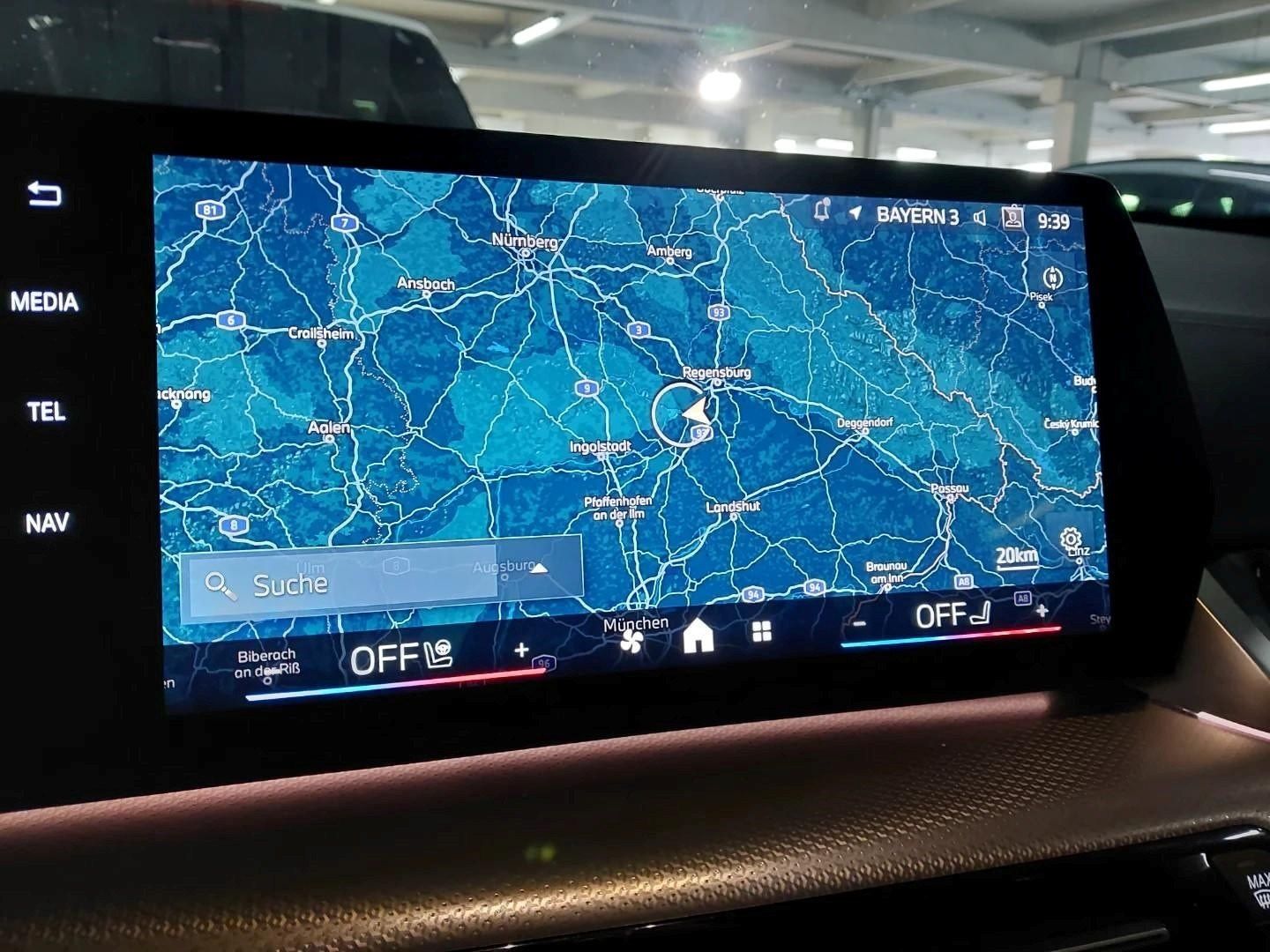 Fahrzeugabbildung BMW iX2 20" M LMR | M Sportpaket pro | Aktivsitz für