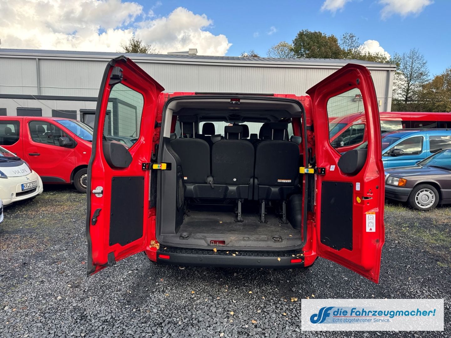 Fahrzeugabbildung Ford Transit Custom Tourneo 320 L1 Trend *EXPORT *26