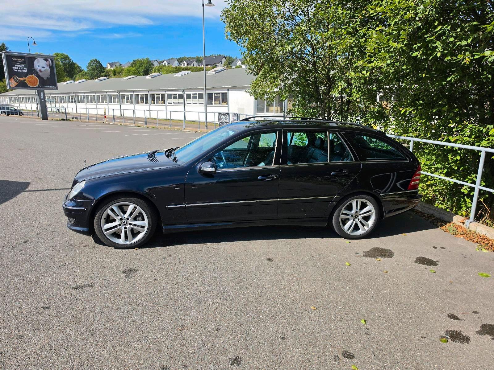 Mercedes-Benz 320 2006 — engine 224 HP (165kW)
