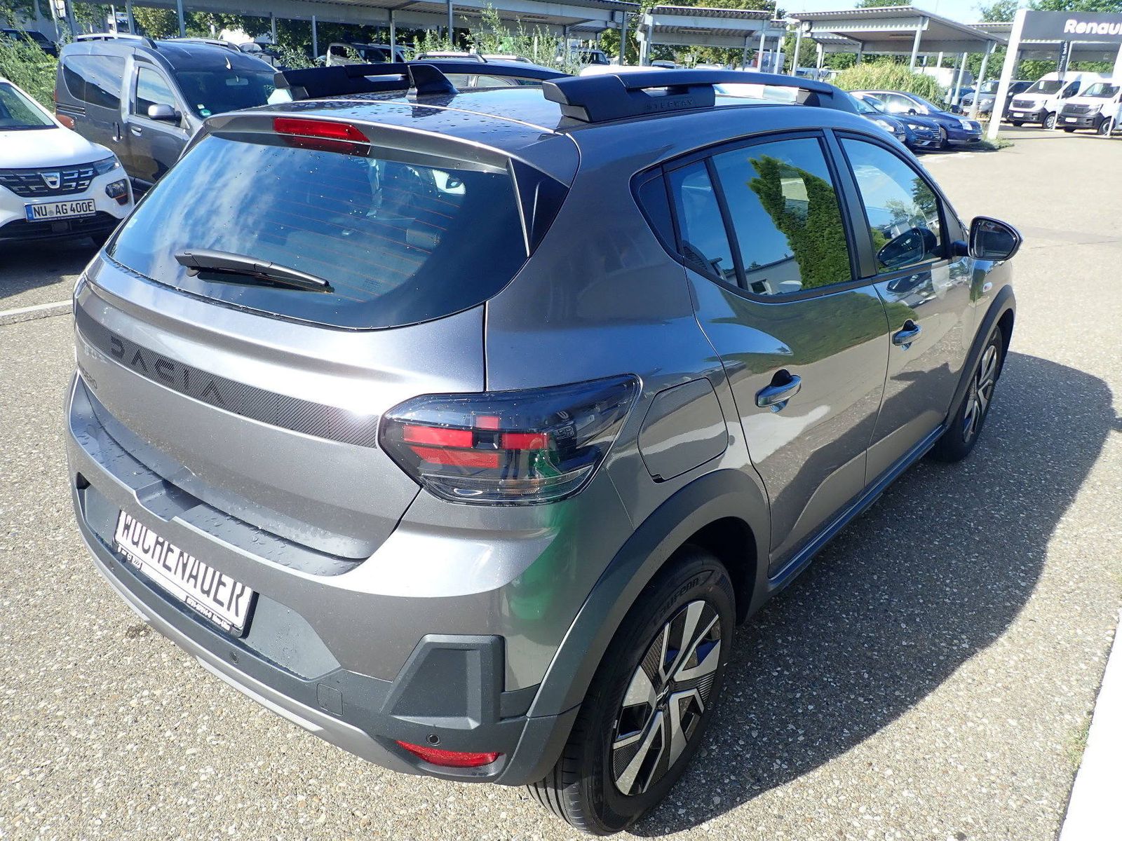 Fahrzeugabbildung Dacia Sandero Stepway Expression TCe 110